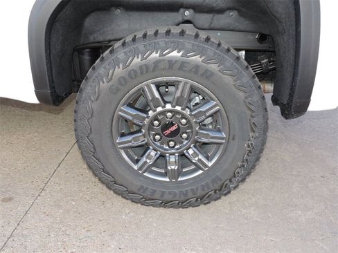 New 2026 GMC Sierra 1500 AT4X image 9