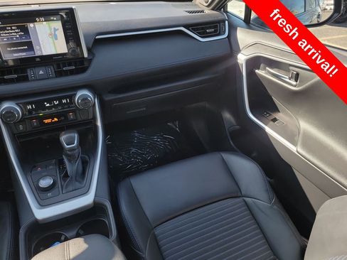 Used 2019 Toyota RAV4 XSE image 17