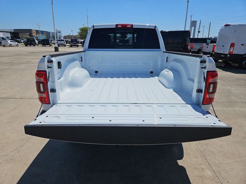 Used 2024 RAM 2500 Laramie AWD/4WD image 27