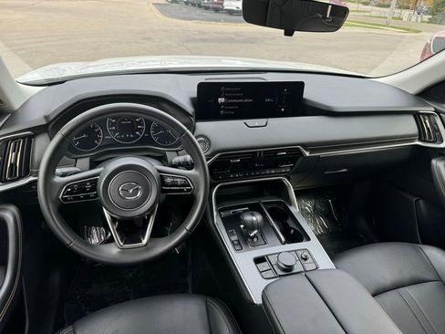Certified 2025 MAZDA CX-70 3.3 Turbo w/ Preferred Package AWD/4WD image 5