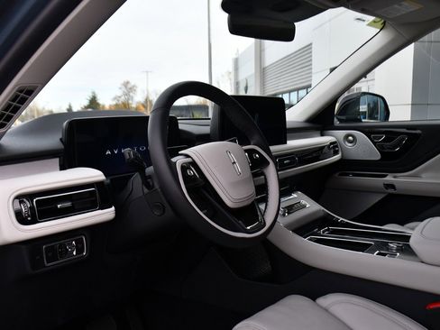 New 2026 Lincoln Aviator Reserve image 11