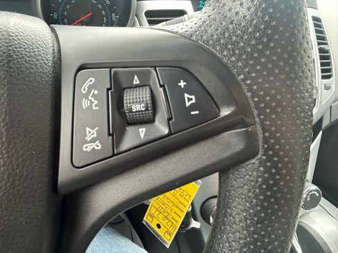 Used 2011 Chevrolet Cruze LS w/ Connectivity Package FWD image 17