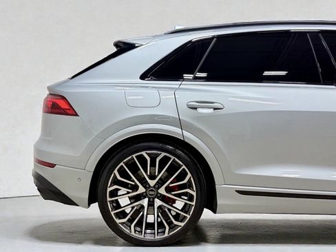 Used 2024 Audi SQ8 Prestige w/ Prestige Package image 22