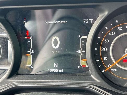 Used 2024 Jeep Wrangler Sport AWD/4WD image 17