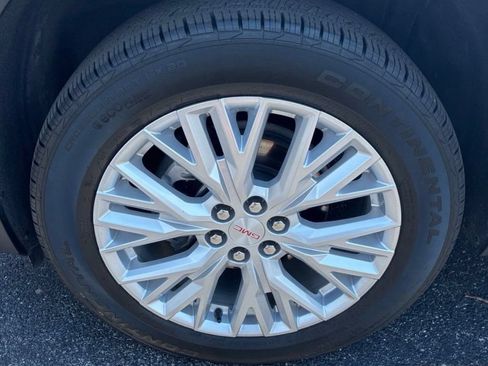 Used 2026 GMC Acadia Elevation w/ Elevation Premium Package AWD/4WD image 10