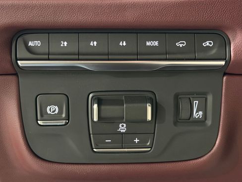 New 2026 Cadillac Escalade Luxury w/ Touring Package AWD/4WD image 15