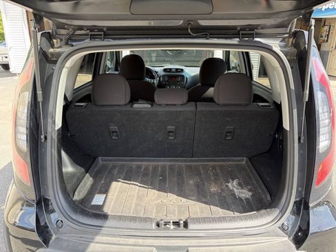 Used 2014 Kia Soul FWD image 12