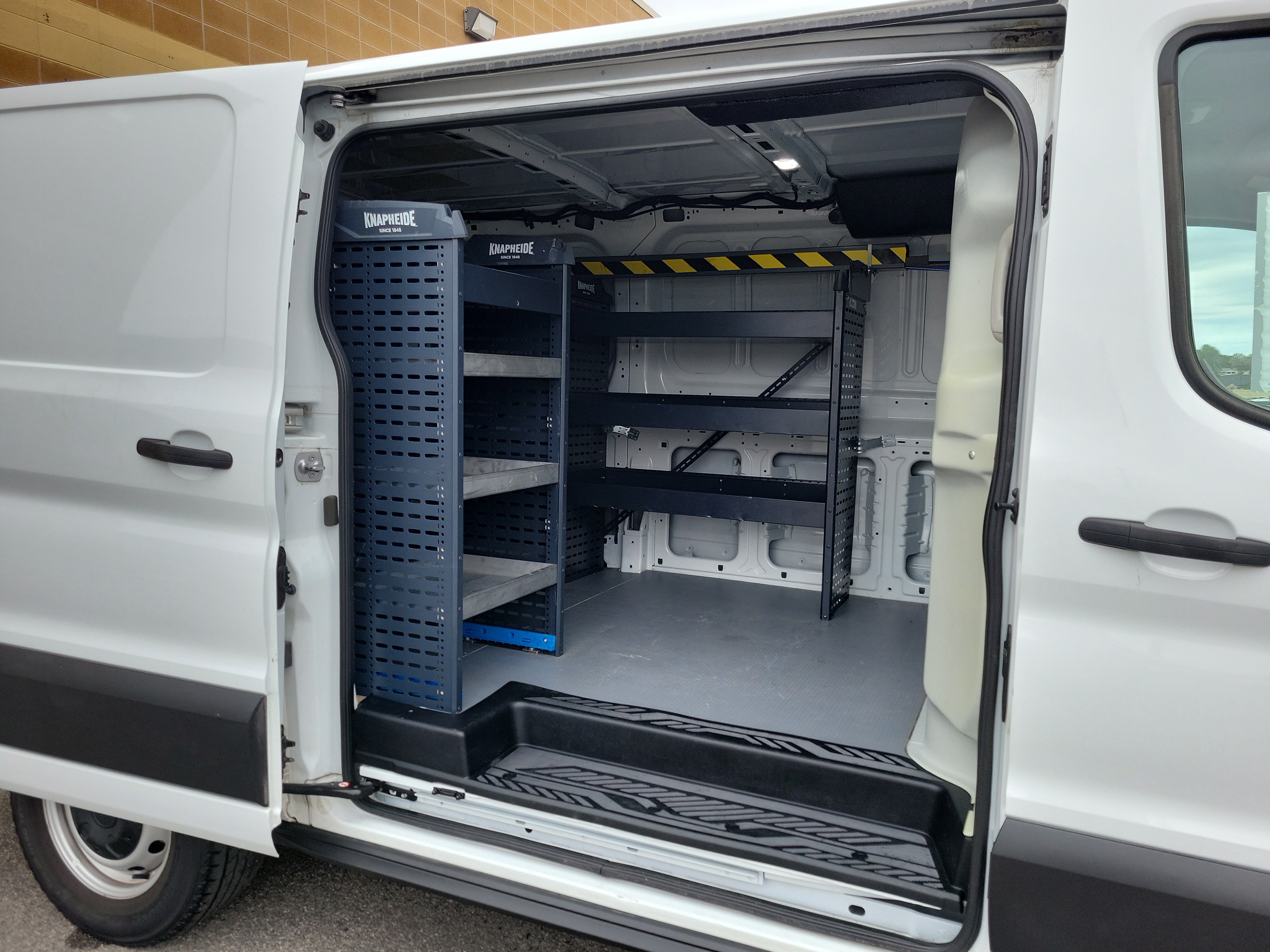 Used 2020 Ford Transit 150 Low Roof RWD image 4