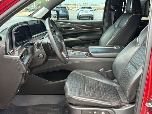 Used 2021 Cadillac Escalade Sport Platinum w/ LPO, ONYX Package AWD/4WD image 5