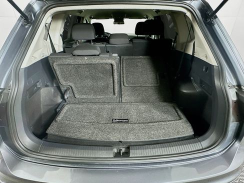 Used 2022 Volkswagen Tiguan S image 28