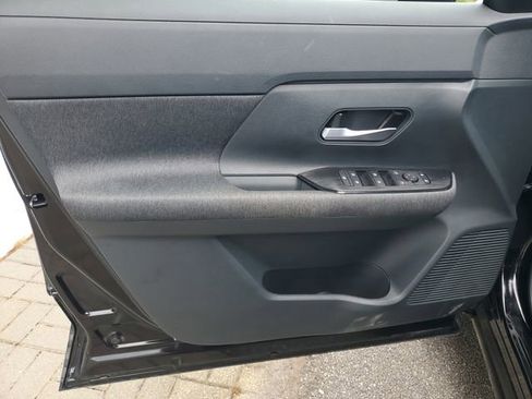 Certified 2026 Nissan Kicks SV FWD image 24