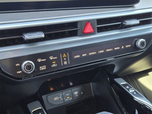 New 2026 Kia Sorento SX image 16