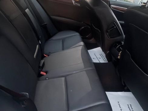 Used 2011 Mercedes-Benz C 300 4MATIC Sedan image 10