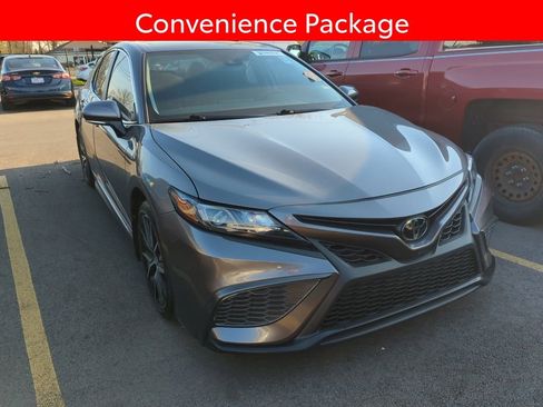 Used 2023 Toyota Camry SE w/ Convenience Package image 3