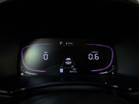 Used 2025 Kia Soul LX w/ LX Technology Package FWD image 35