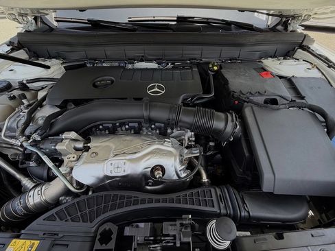 Certified 2023 Mercedes-Benz GLB 250 image 33