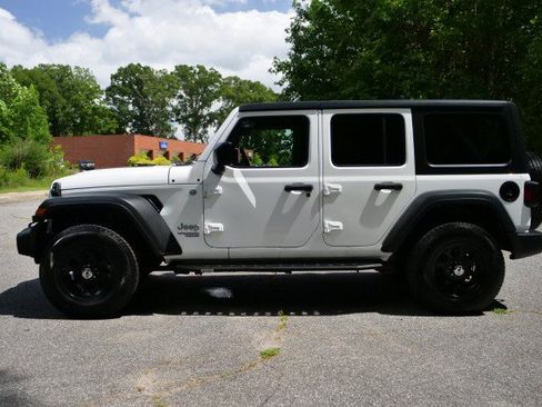 Used 2020 Jeep Wrangler Unlimited Sport S AWD/4WD image 41