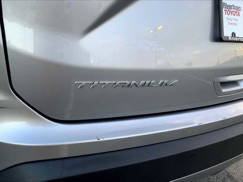 Used 2022 Ford Edge Titanium image 29