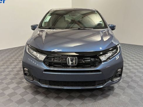 New 2026 Honda Odyssey Touring image 9