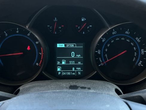 Used 2015 Chevrolet Cruze LT FWD image 24