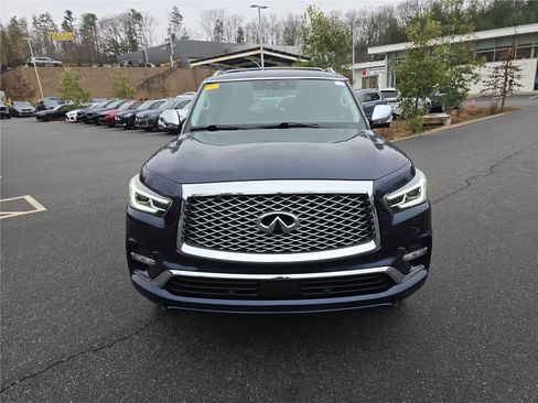 Used 2019 INFINITI QX80 Luxe w/ Proactive Package image 10