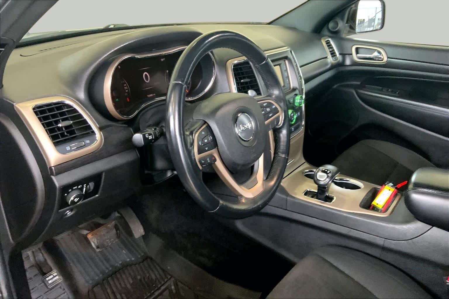 Used 2014 Jeep Grand Cherokee Laredo w/ Quick Order Package 23E RWD image 16