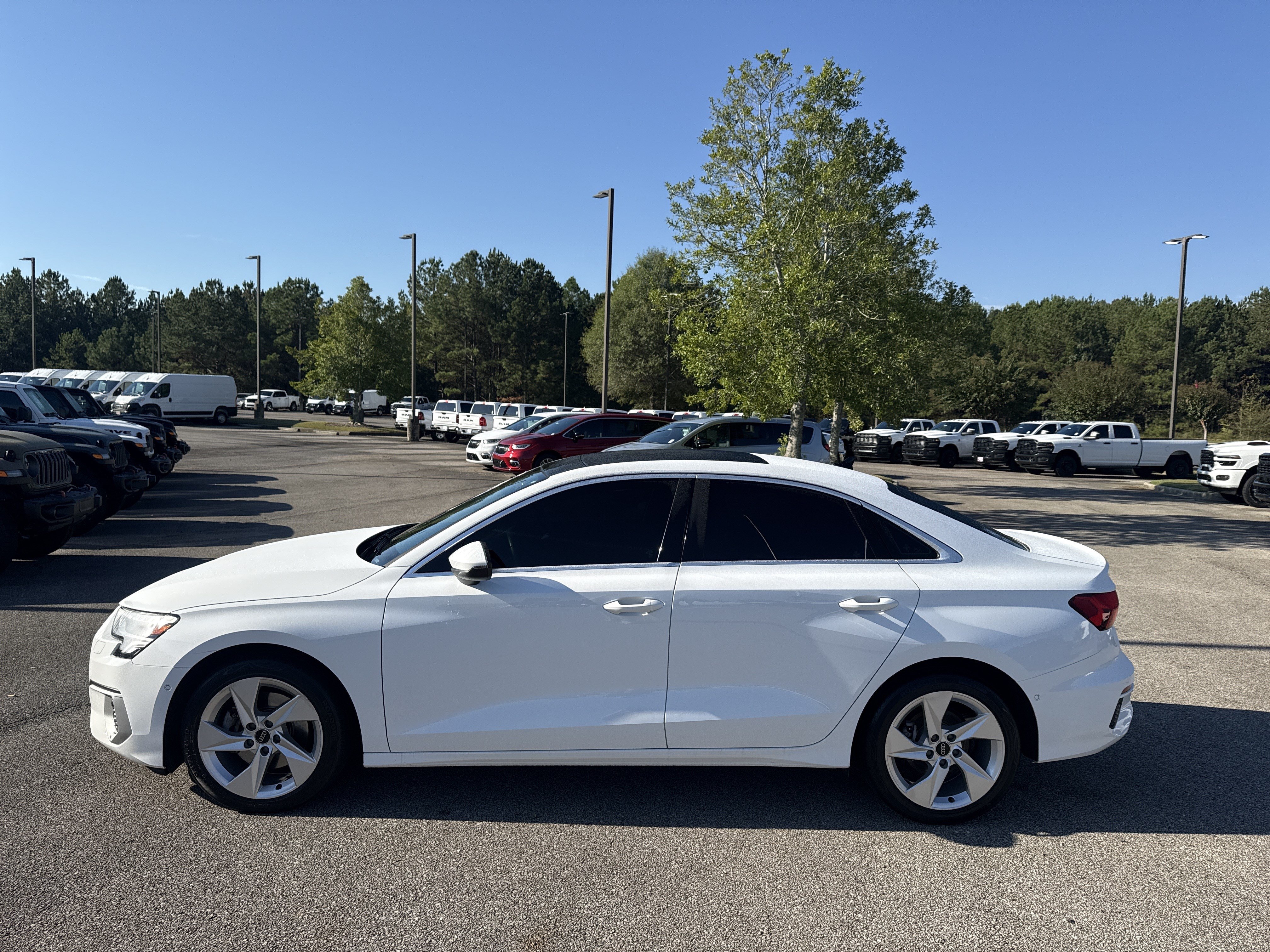 Used 2023 Audi A3 2.0T Premium w/ Convenience Package FWD image 4