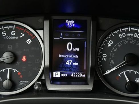 Certified 2021 Toyota Tacoma TRD Sport image 29