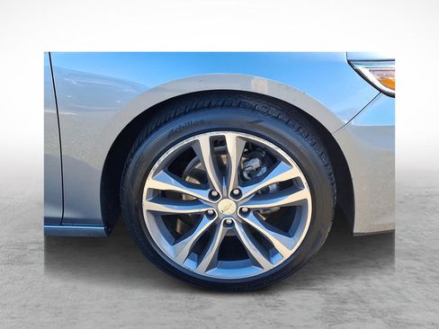Used 2023 Chevrolet Malibu LT image 9