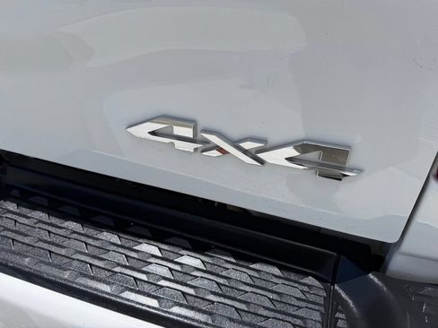 Used 2024 RAM 2500 Laramie w/ Safety Group AWD/4WD image 15