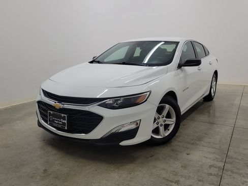 Used 2023 Chevrolet Malibu LS FWD image 32