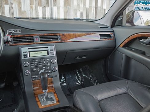 Used 2010 Volvo XC70 T6 image 18