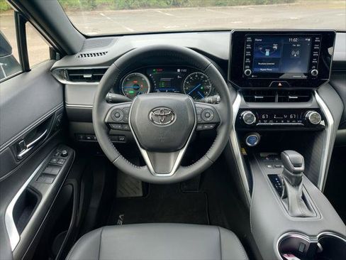 Certified 2022 Toyota Venza XLE AWD/4WD image 10