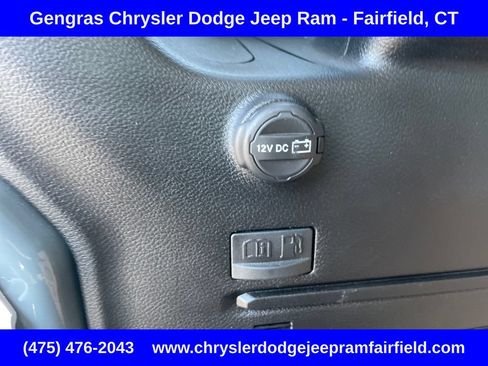 Certified 2025 Jeep Wrangler Unlimited Sahara AWD/4WD image 32