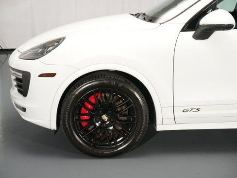 Used 2016 Porsche Cayenne GTS AWD/4WD image 3