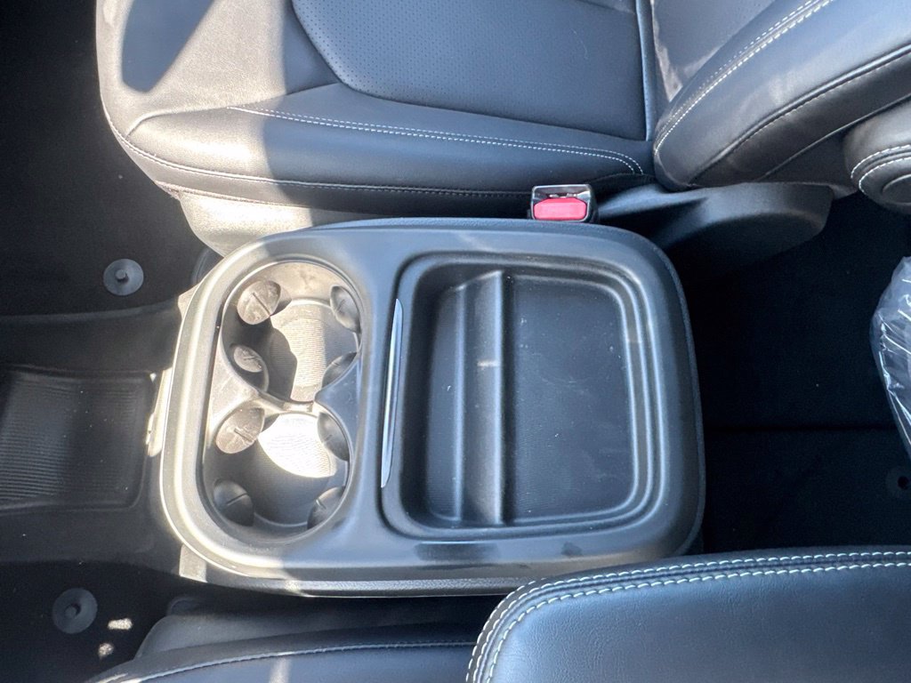 New 2027 Chrysler Pacifica Select FWD image 41