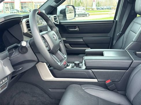 Used 2025 Toyota Sequoia SR5 w/ SR5 Premium Package AWD/4WD image 28