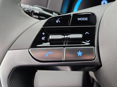 New 2026 Hyundai Elantra SEL Sport FWD image 16