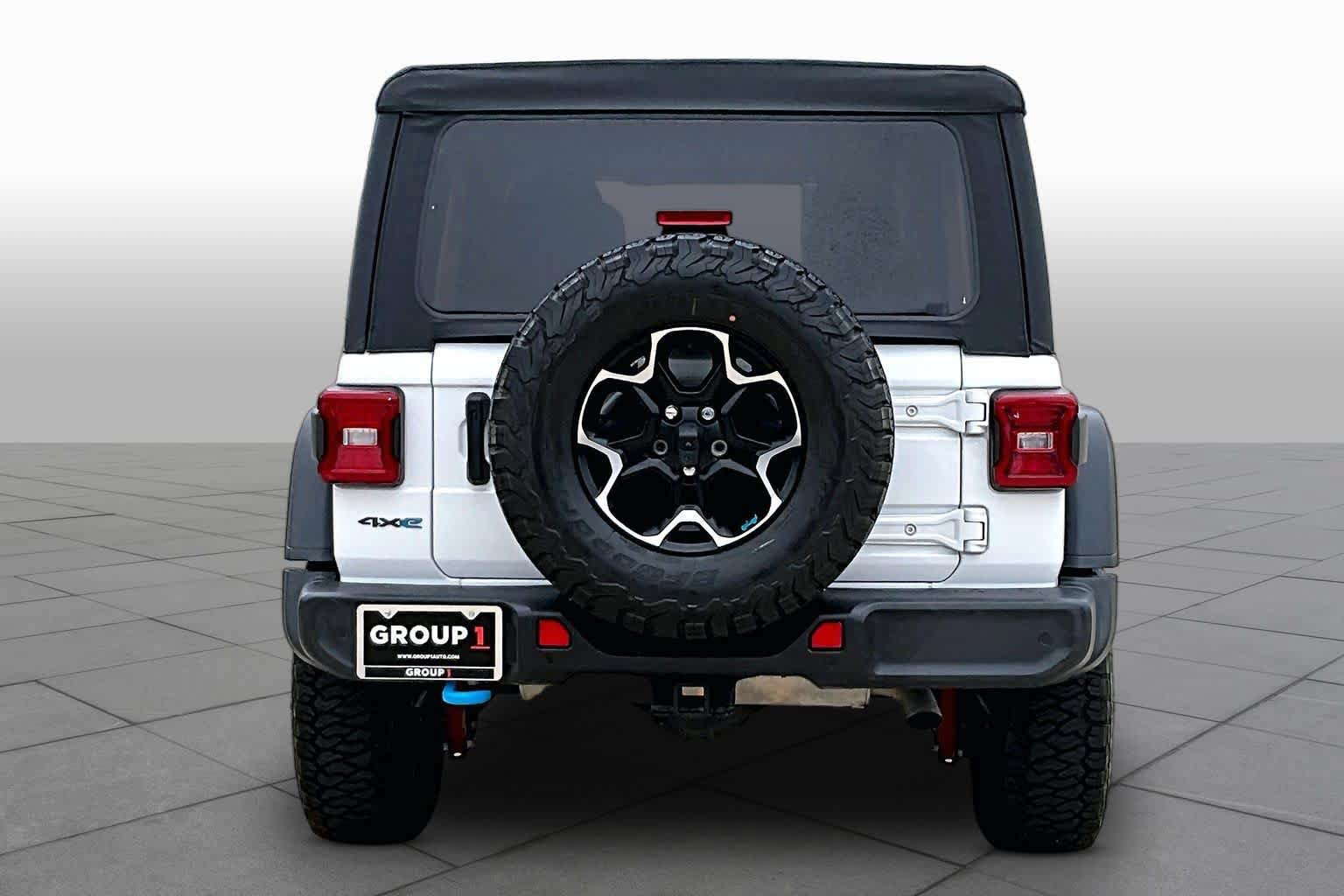 Used 2022 Jeep Wrangler Unlimited Rubicon 4xe w/ Safety Group AWD/4WD image 4