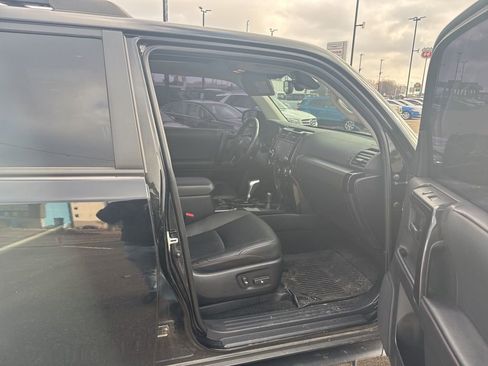 Used 2023 Toyota 4Runner TRD Off-Road Premium w/ Off Road Premium Plus Package image 24