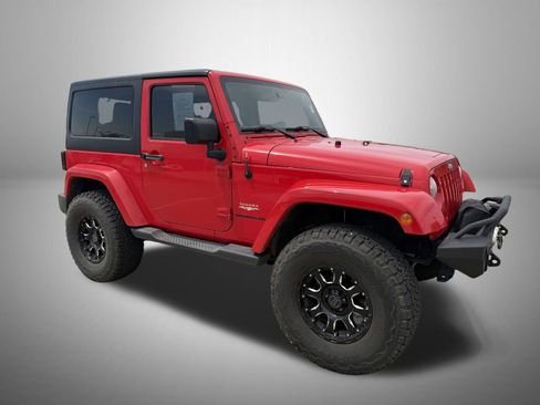 Used 2015 Jeep Wrangler Sahara w/ Connectivity Group AWD/4WD image 2