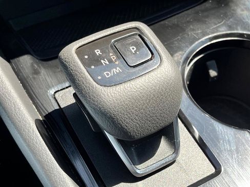 Used 2023 Nissan Rogue S FWD image 24