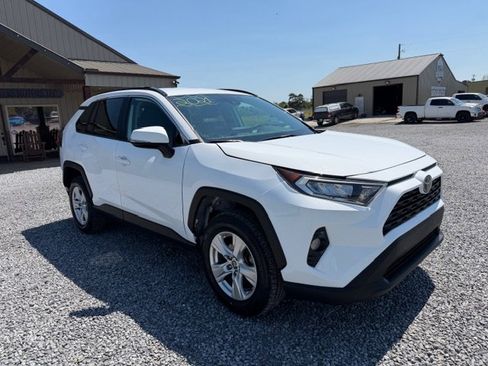 Used 2021 Toyota RAV4 XLE image 5