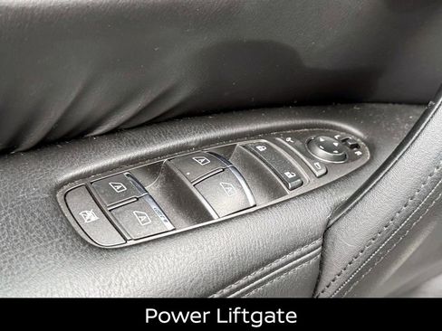 Certified 2022 Nissan Armada SL image 23