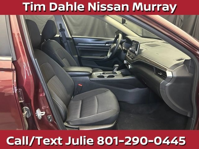 Used 2025 Nissan Altima 2.5 SV AWD/4WD image 15