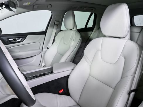 Certified 2025 Volvo V60 B5 Cross Country Plus image 7
