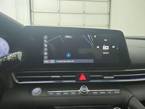 Used 2025 Hyundai Elantra SEL FWD image 28