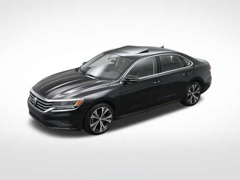 Used 2020 Volkswagen Passat 2.0T SEL image 41