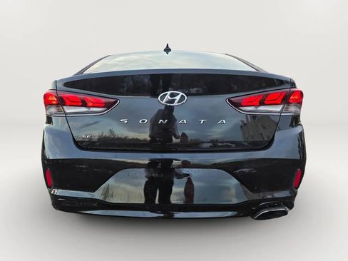 Used 2019 Hyundai Sonata SE w/ Cargo Package FWD image 5