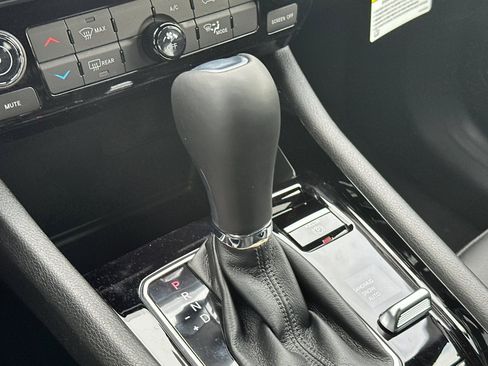 New 2026 Jeep Compass Latitude image 21